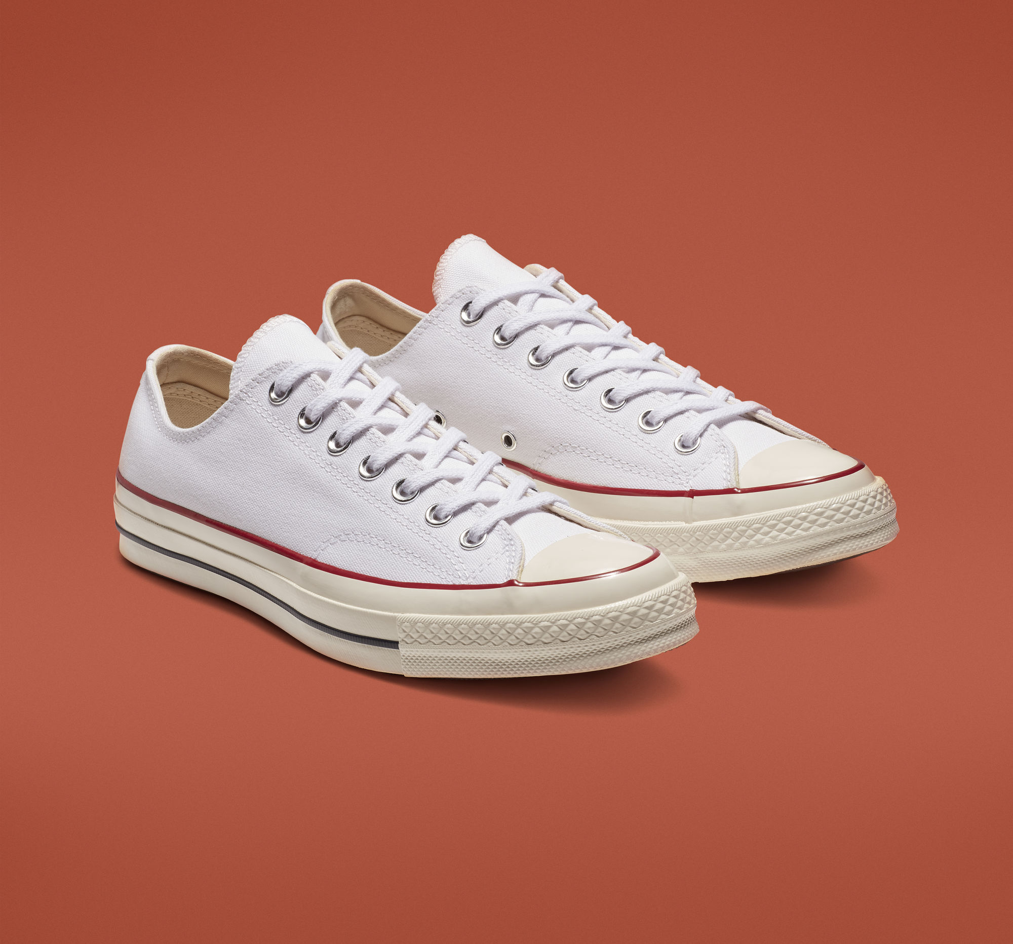 Converse chuck taylor low cut white store